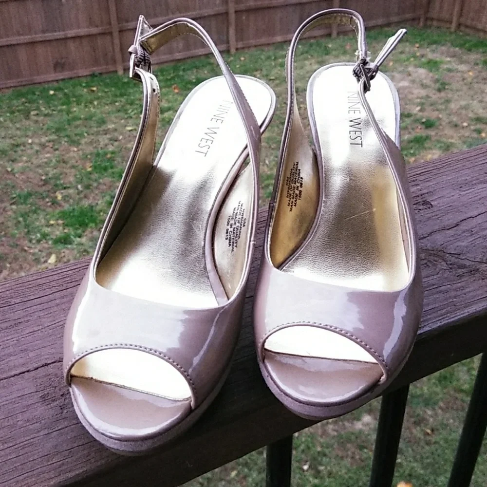 Nine West Nude Heels - Picture 2 of 4